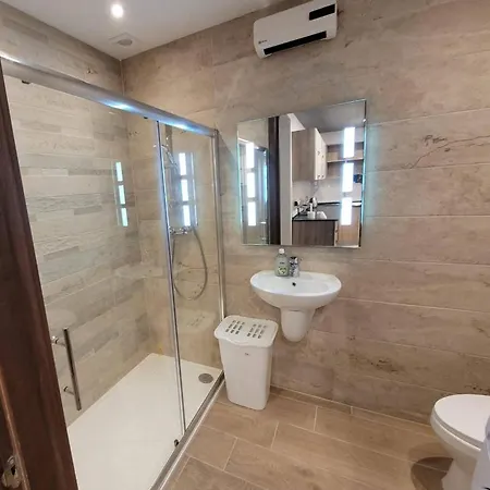 New Modern Penthouse 2 Minutes From Seascape شقة *